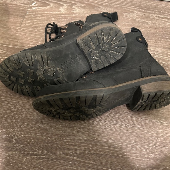 Winter zip up boots - Picture 2 of 2